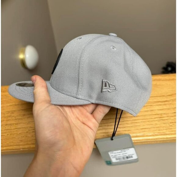 Canada Goose Badge Logo Hat - Picture 2 of 2